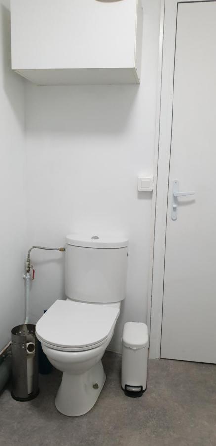 Studio, Chambres, Appartement, Gite Vendegies-sur-Ecaillon Eksteriør bilde