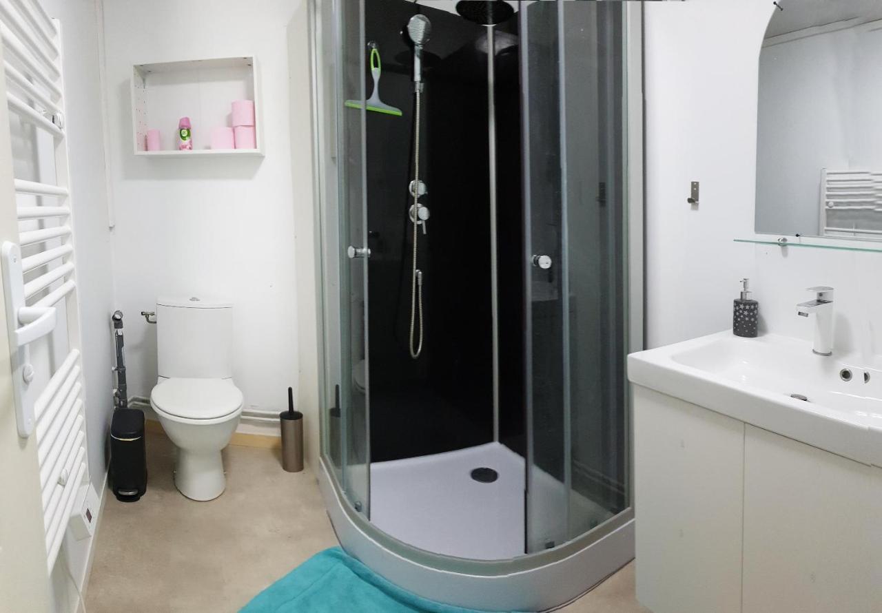 Studio, Chambres, Appartement, Gite Vendegies-sur-Ecaillon Eksteriør bilde