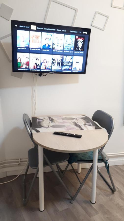 Studio, Chambres, Appartement, Gite Vendegies-sur-Ecaillon Eksteriør bilde