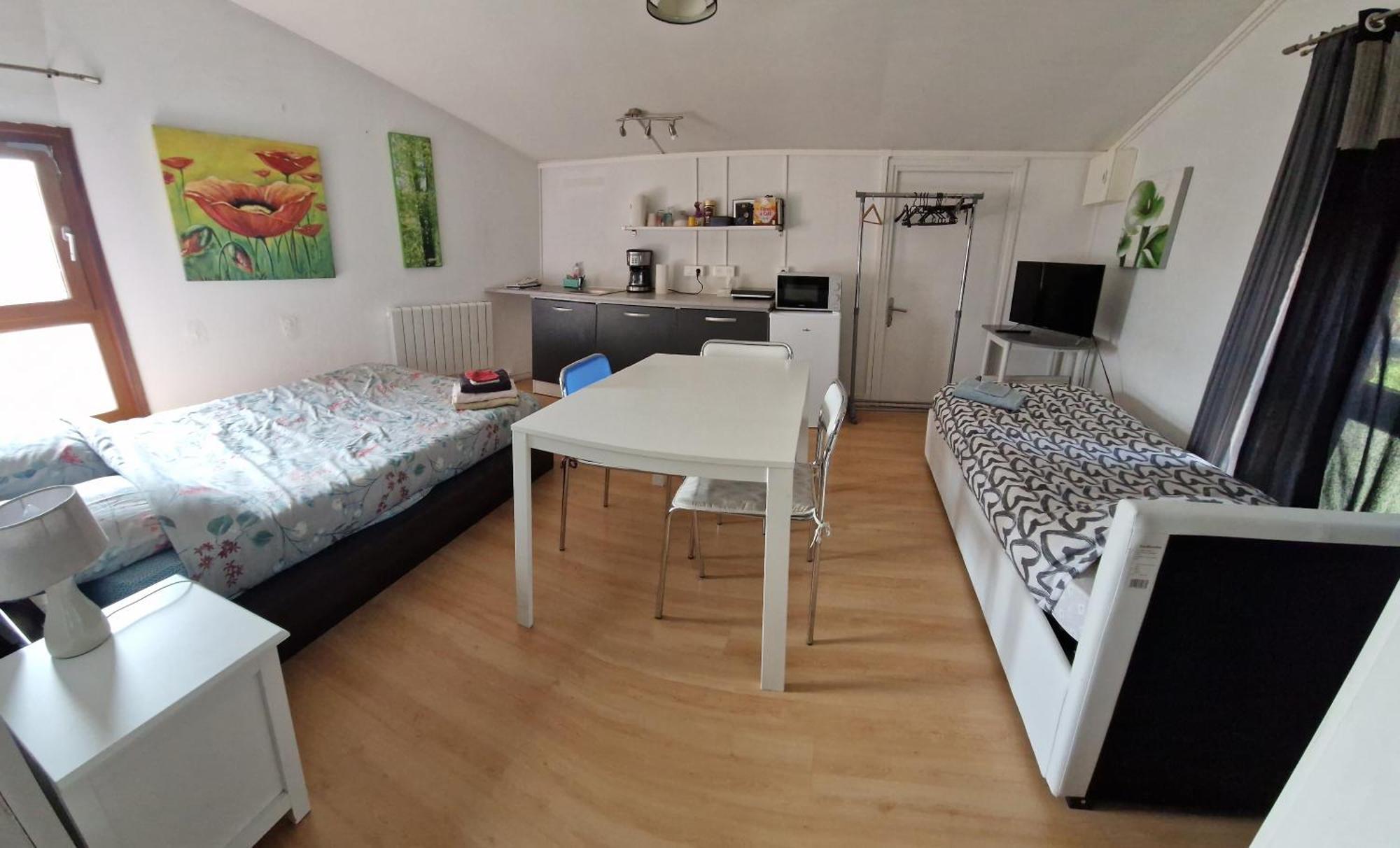 Studio, Chambres, Appartement, Gite Vendegies-sur-Ecaillon Eksteriør bilde
